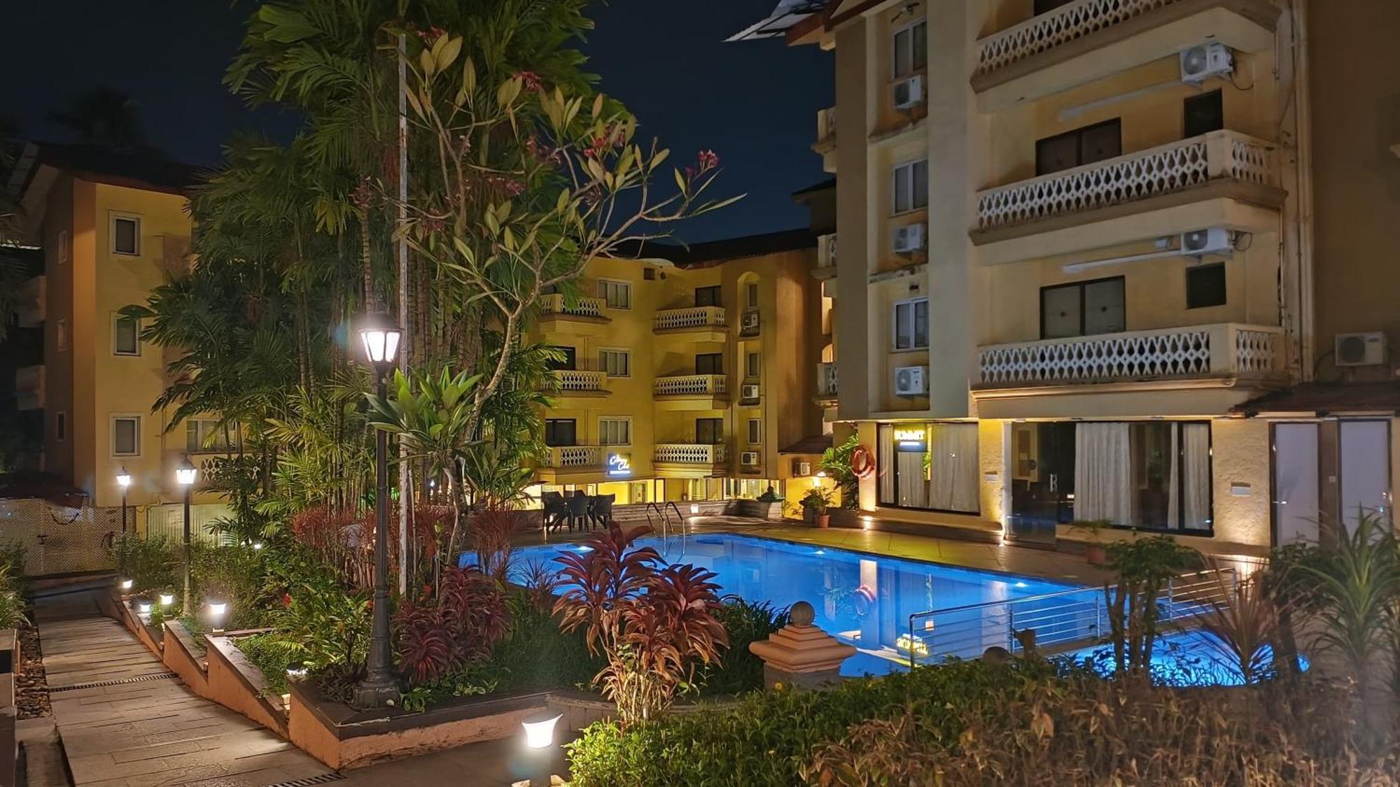 Golden Landmark Green Valley Beach Resort Dona Paula Εξωτερικό φωτογραφία