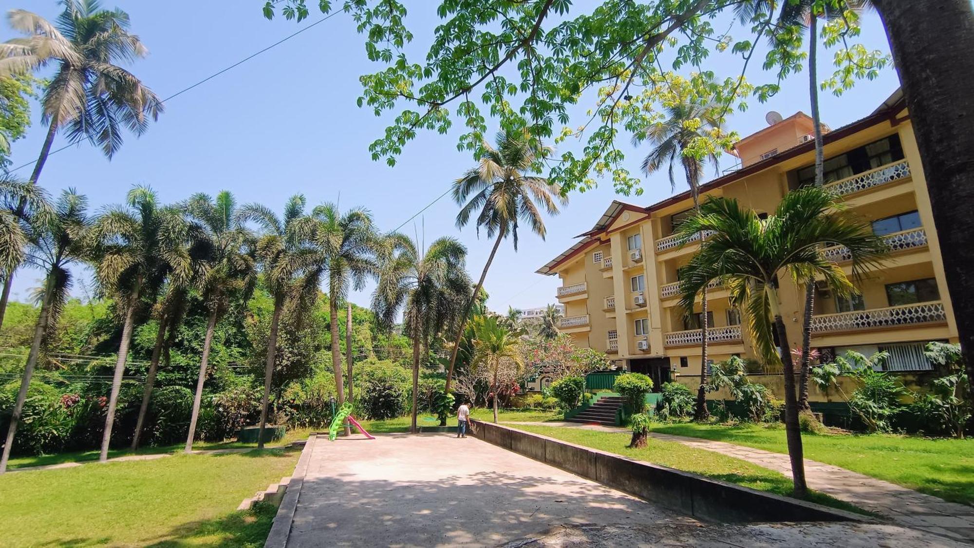 Golden Landmark Green Valley Beach Resort Dona Paula Εξωτερικό φωτογραφία