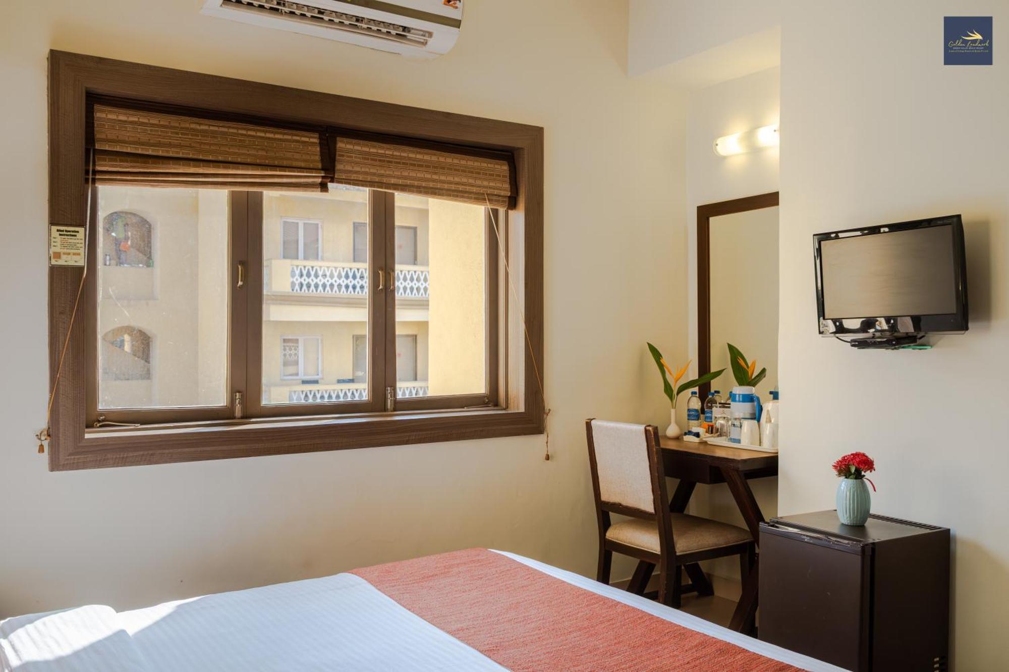 Golden Landmark Green Valley Beach Resort Dona Paula Εξωτερικό φωτογραφία