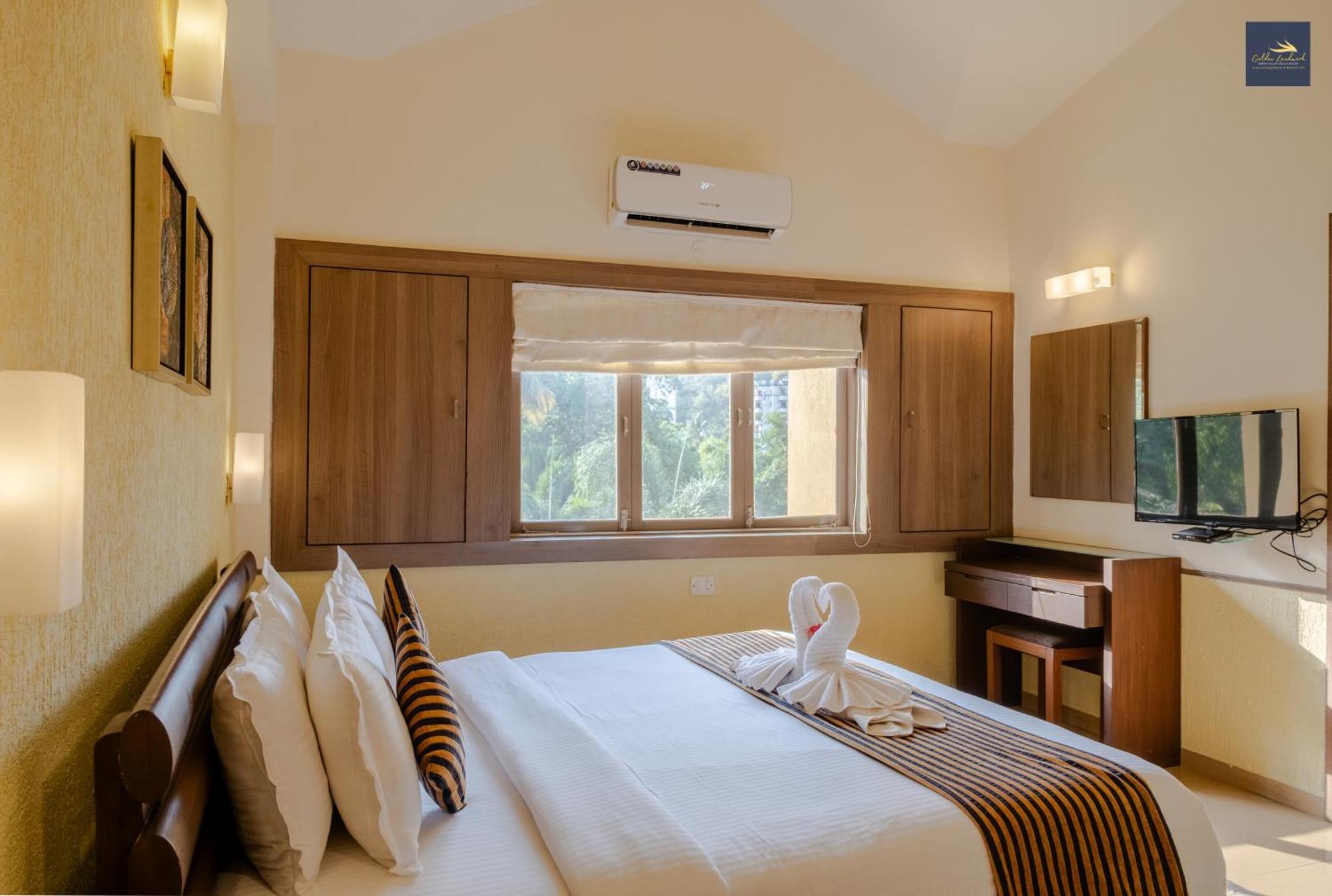 Golden Landmark Green Valley Beach Resort Dona Paula Εξωτερικό φωτογραφία