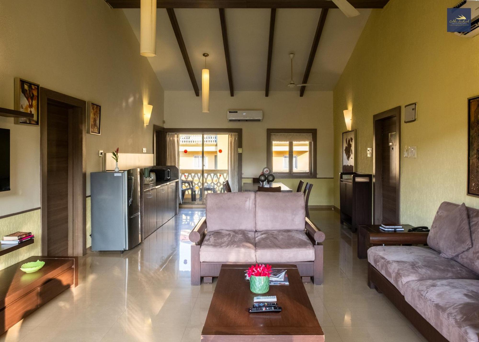 Golden Landmark Green Valley Beach Resort Dona Paula Εξωτερικό φωτογραφία